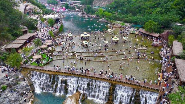 炒股配资平台股票配资门户 宝泉把夏天的水“玩明白了”！解码今夏最潮“玩水”胜地